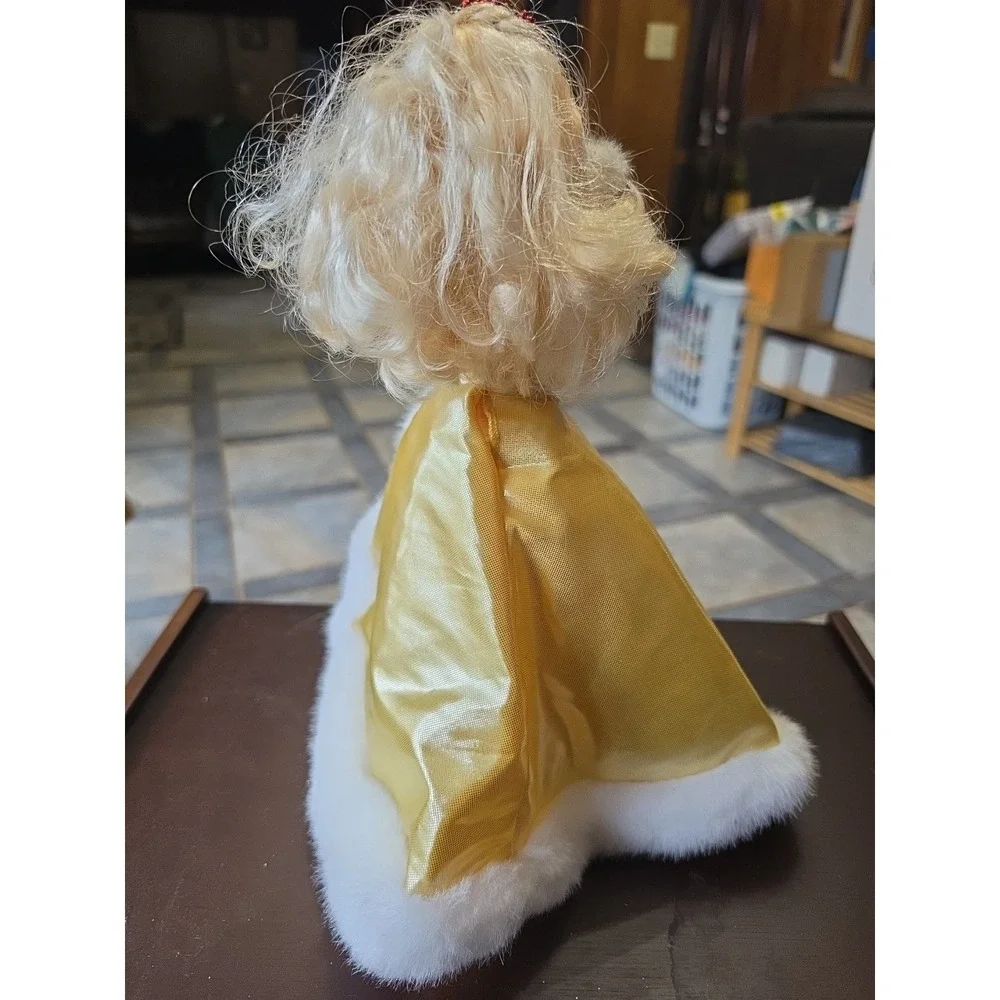 1994 VINTAGE HAPPY HOLIDAY‎ BARBIE MATTEL NO BOX